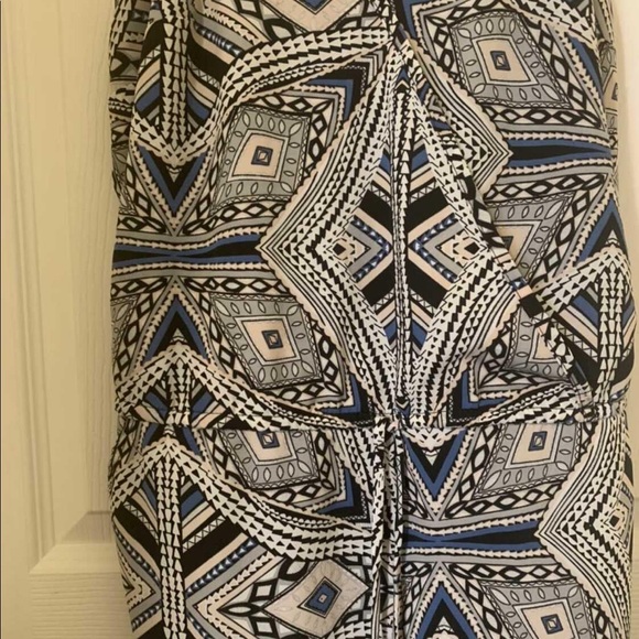 Ladies Geometrical Design Romper - Picture 4 of 4